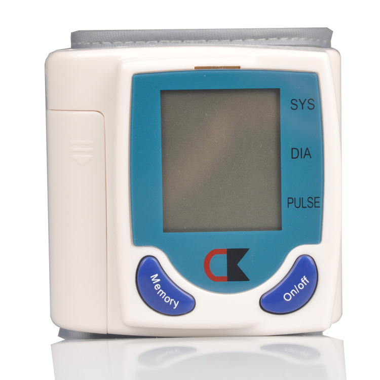 手腕式血压计（英文干电）CK-101
